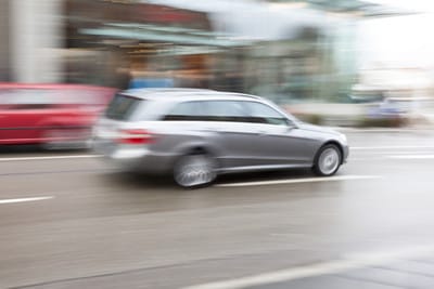 image speeding car