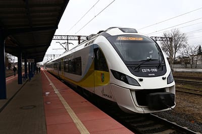 Poland's PKP introduces live train position reporting