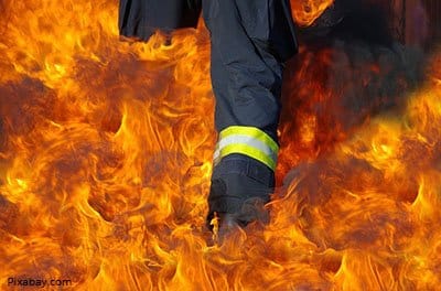 Children escape from burning Barszczewo hotel