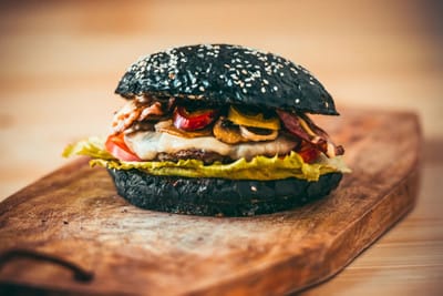 Polish politician: "Yes to black burgers, no to economic refugees"