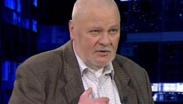 Solidarity leader returns medal to protest new Polish govt "destroying the country"