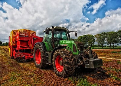 Polish farmers blackmailed