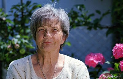 Polish "Grandma" scammer caught after spinning suspicious yarn