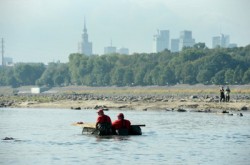 archaeologists-on-Vistula
