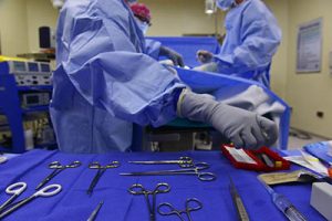 It is common that doctors are overtired and work too many hours in a row